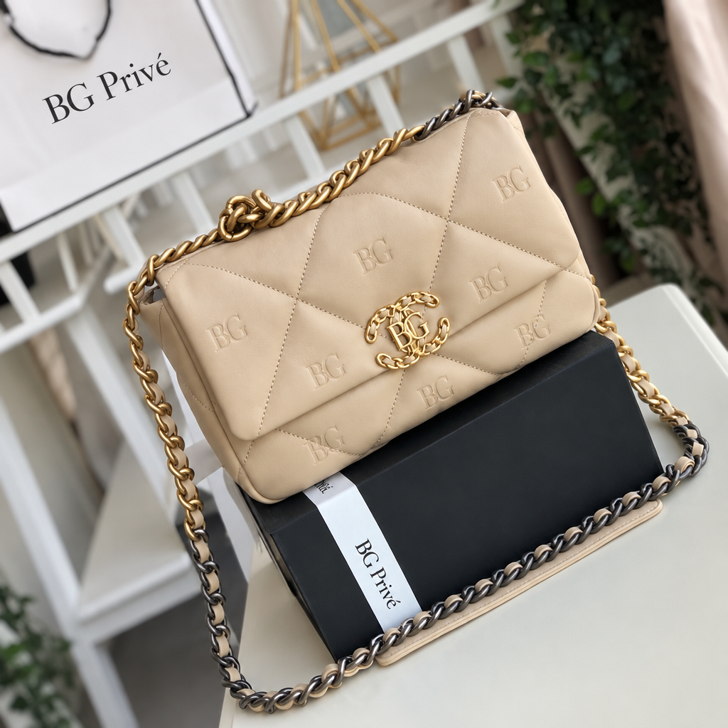 19 Bag in Light Beige Quilted Lambskin