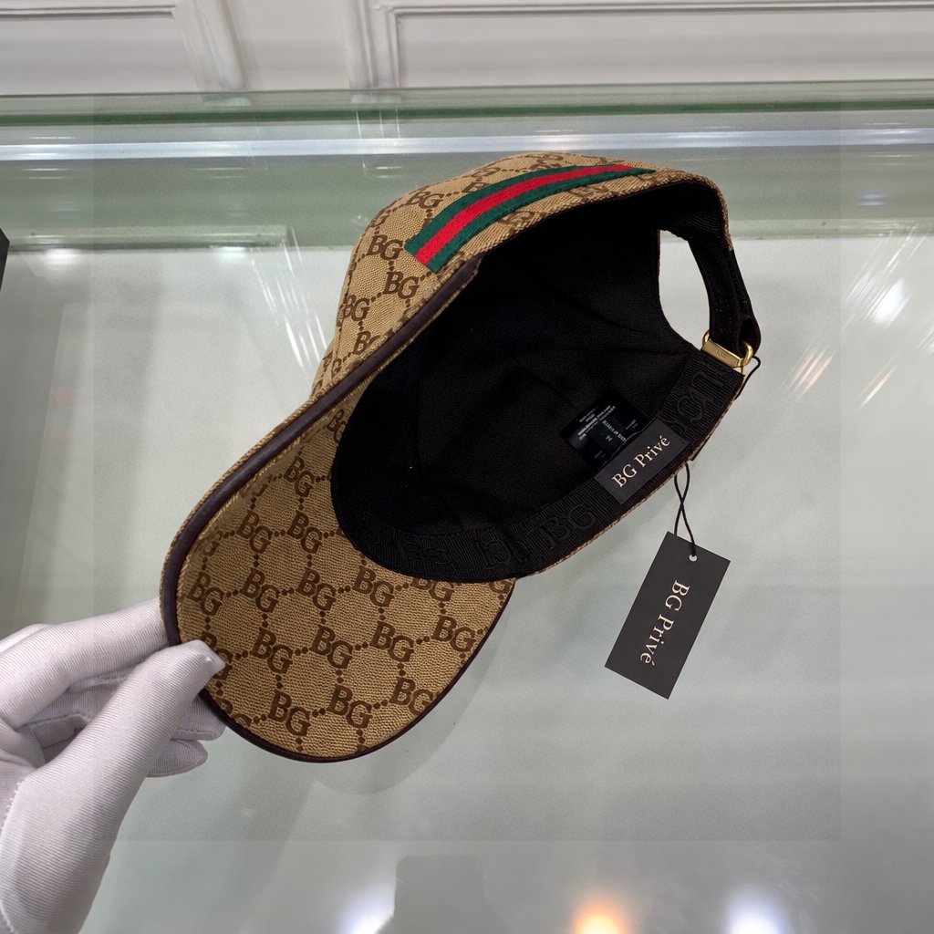 Baseball Cap in Original Canvas with Web