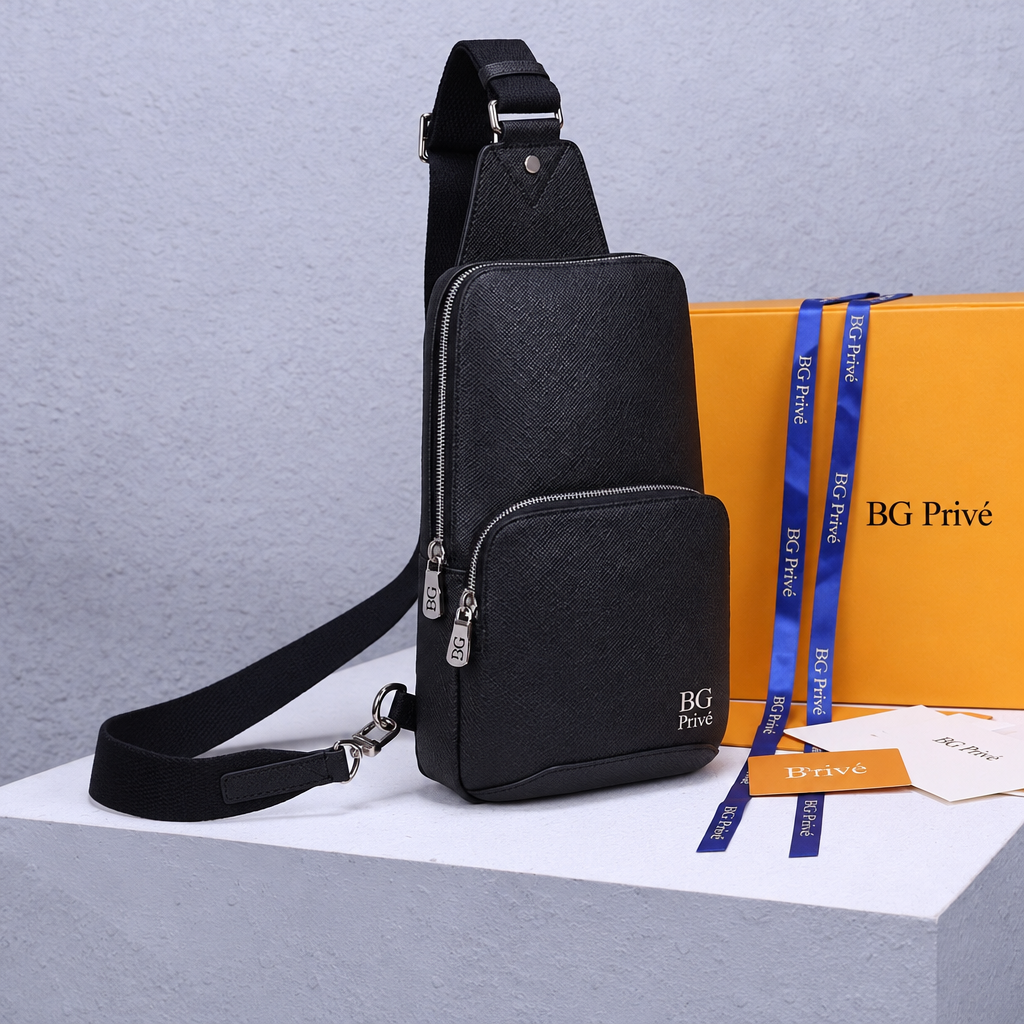 Avenue Bag in Black Taiga Leather