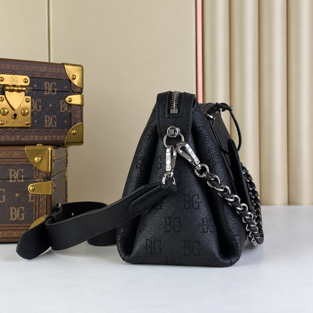 Hand It All PM Mahina Handbag in Black