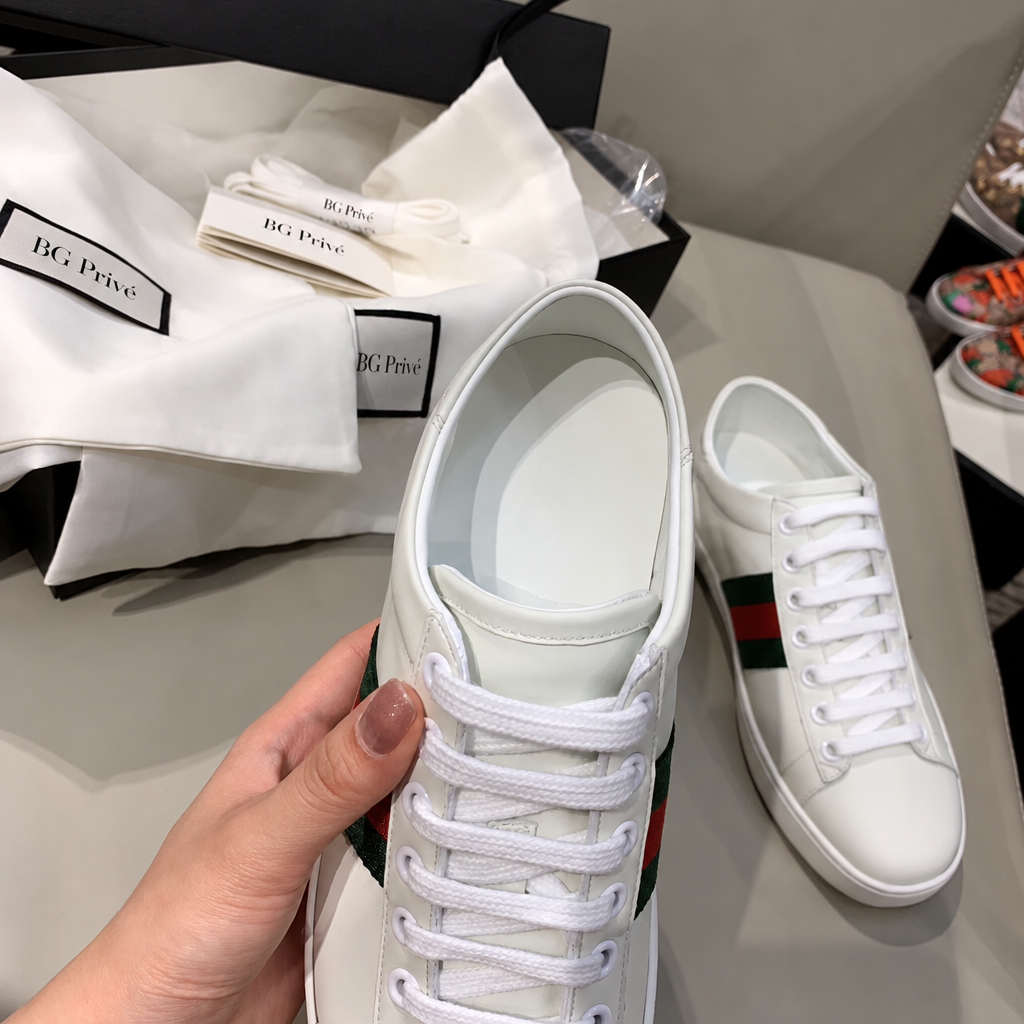 Women's Ace Bee Sneakers in White Leather