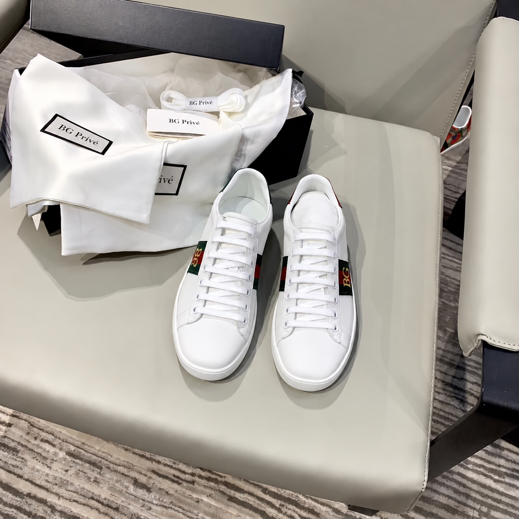 Ace Bee Sneakers for Women in White